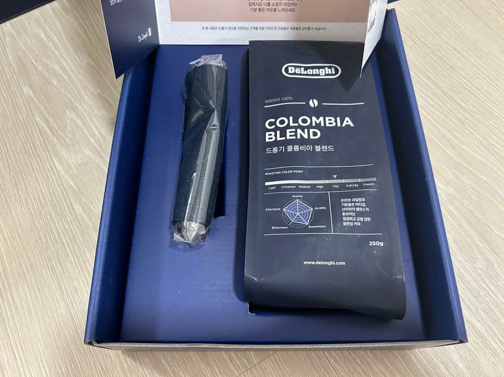 드롱기 커피포트 실버, 토스터 실버, 텀블러, 코스터, 카드지갑, 원두 판매합니다 이미지