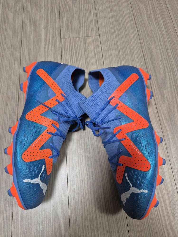 푸마퓨쳐 축구화 245사이즈--1