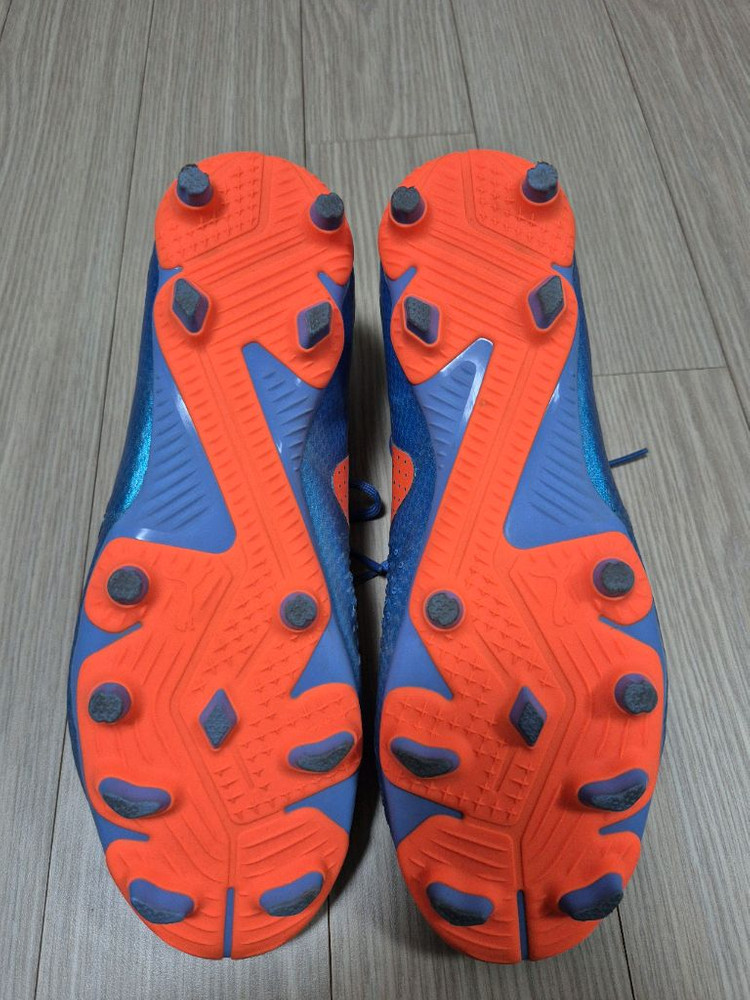 푸마퓨쳐 축구화 245사이즈--3