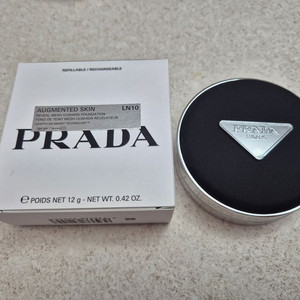 프라다 리빌 메쉬 쿠션 LN10