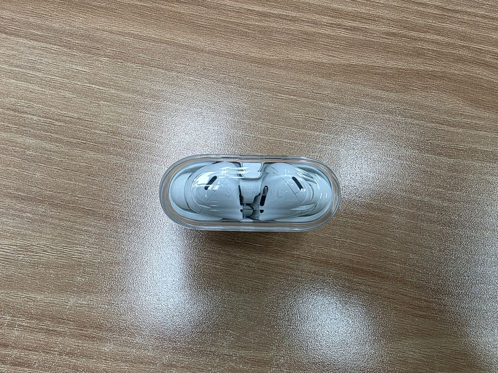 버즈3 프로 화이트 + 아몬드브리즈 케이스--1