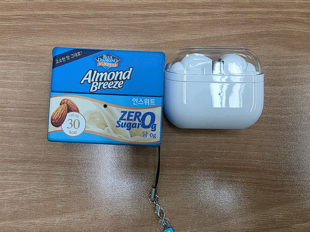 버즈3 프로 화이트 + 아몬드브리즈 케이스--2