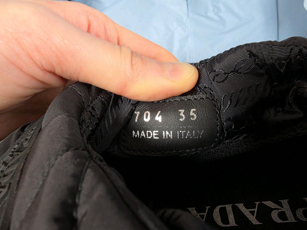 (정품) 프라다 패딩 슈즈 라일론 슈즈--3