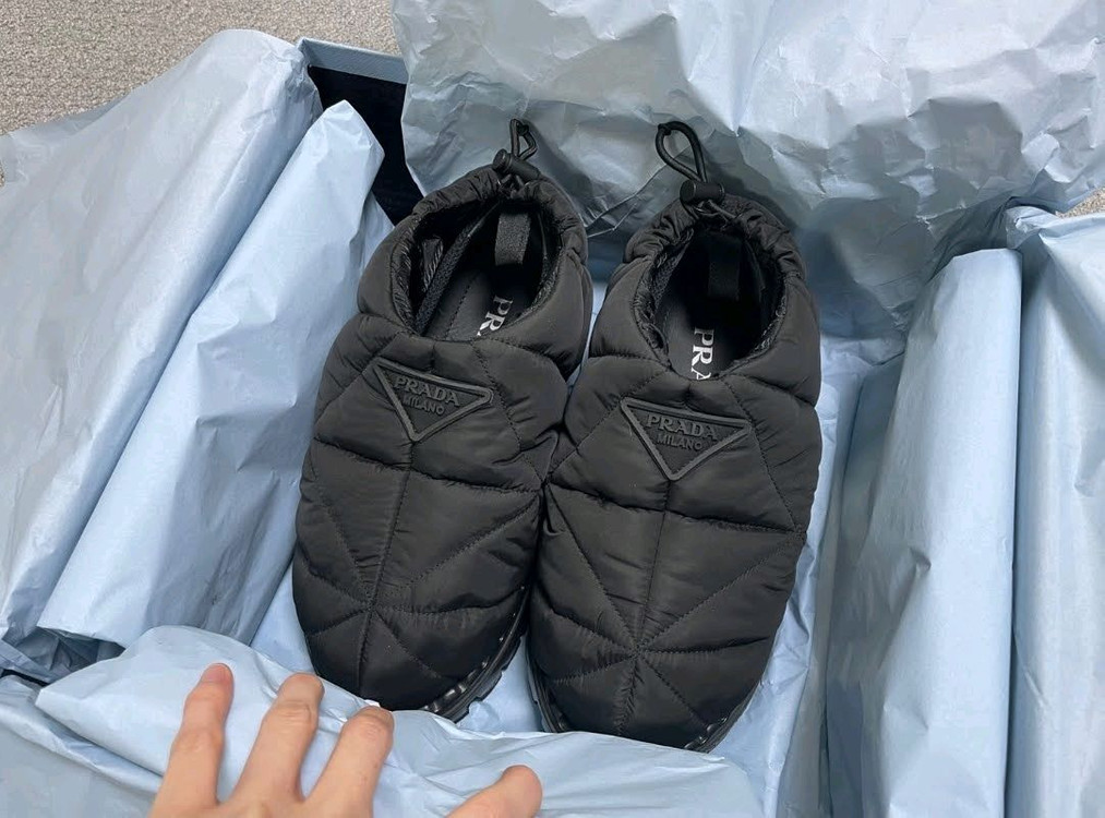 (정품) 프라다 패딩 슈즈 라일론 슈즈--6