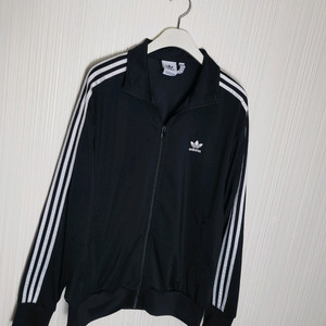 105 아디다스 파이어버드 져지 검흰 클래식핏