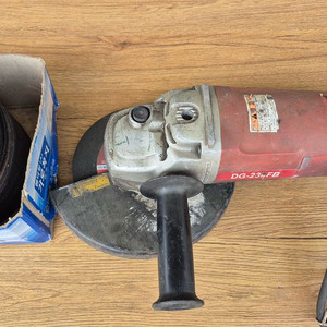 계양 디스크 앵글 그라인더 DG-230FB (휠 여러개 포함) 이미지