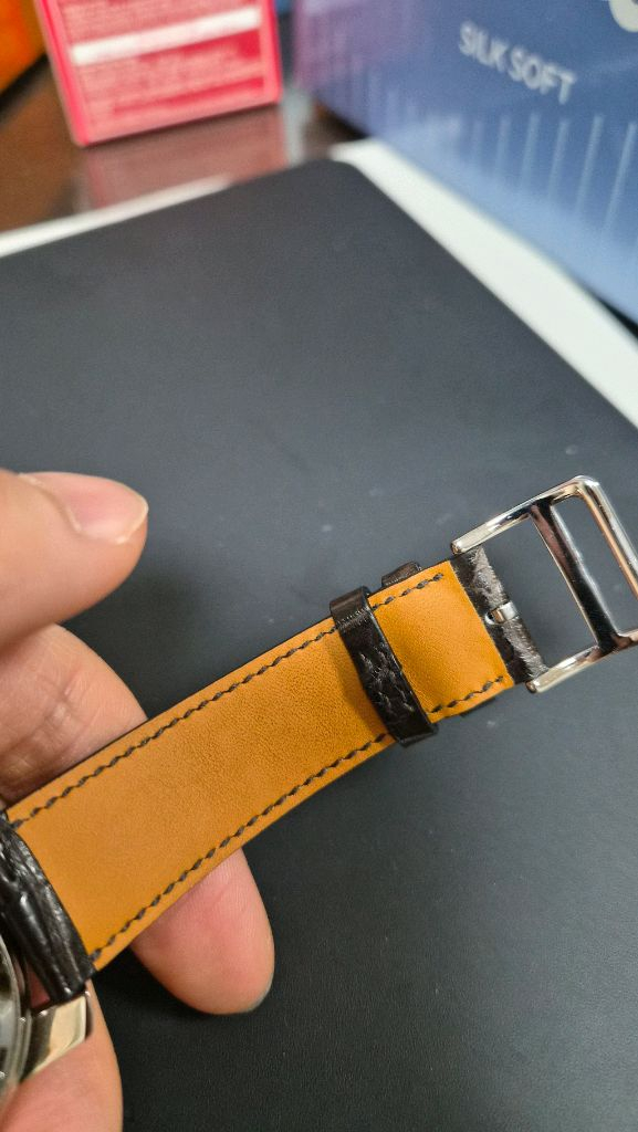 빈치하다 악어스트랩--4