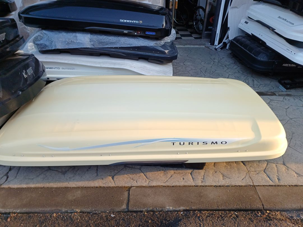 코란도투리스모 코토 일체형 루프박스 화이트 황변 이미지