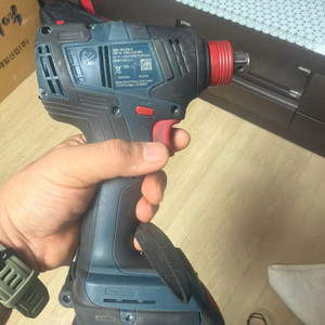 18V 무선 임팩트 드라이버 보쉬