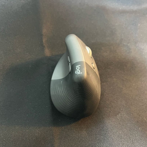 로지텍 LIFT 버티컬 마우스 이미지