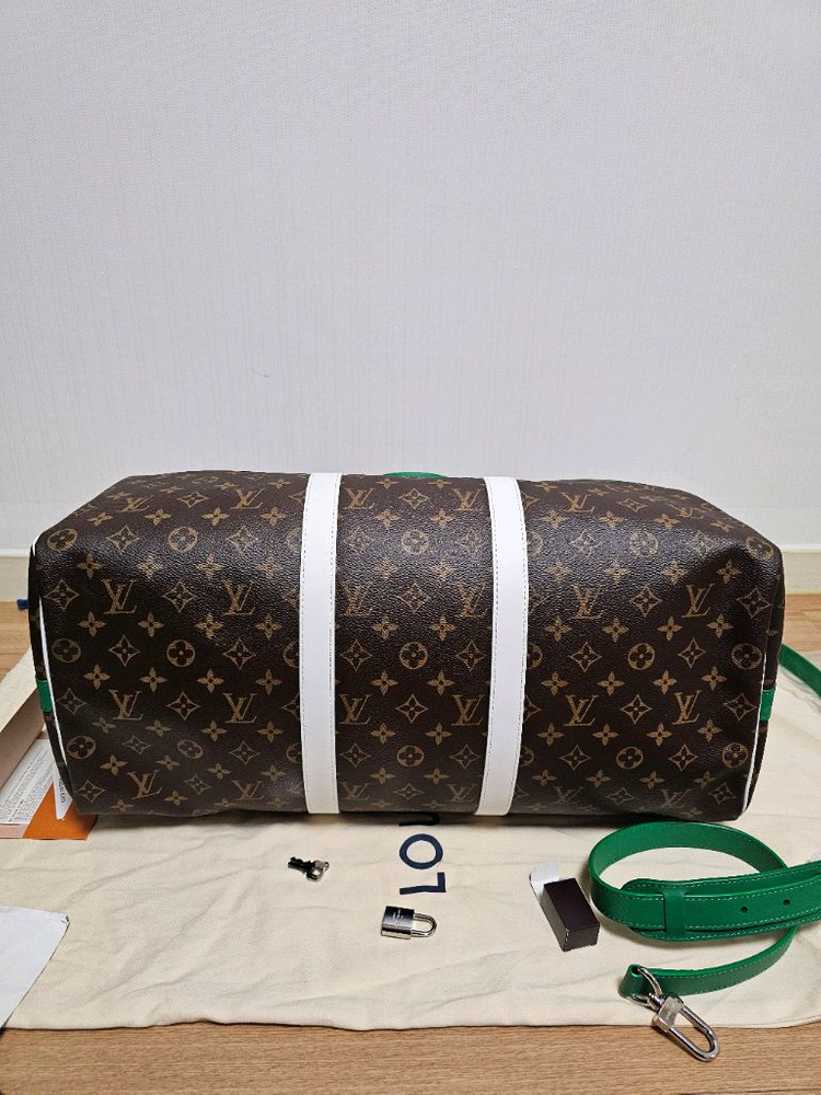 루이비통 한정판 퍼렐 골프공 마카사르 키폴50 이미지