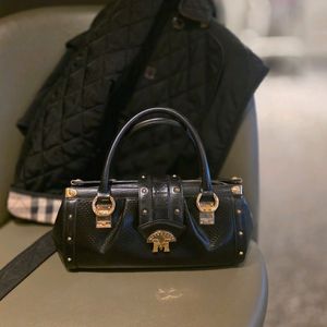 메트로시티 정품 블랙 미니 토트백 / 골드장식