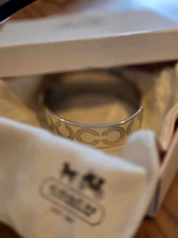 코치(COACH) 정품 메탈 뱅글 팔찌 / 박스/더스트백 포함--5