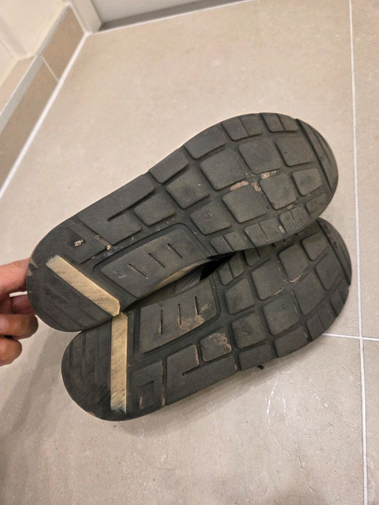 필립모델 스니커즈 40(260) 처분합니다 이미지