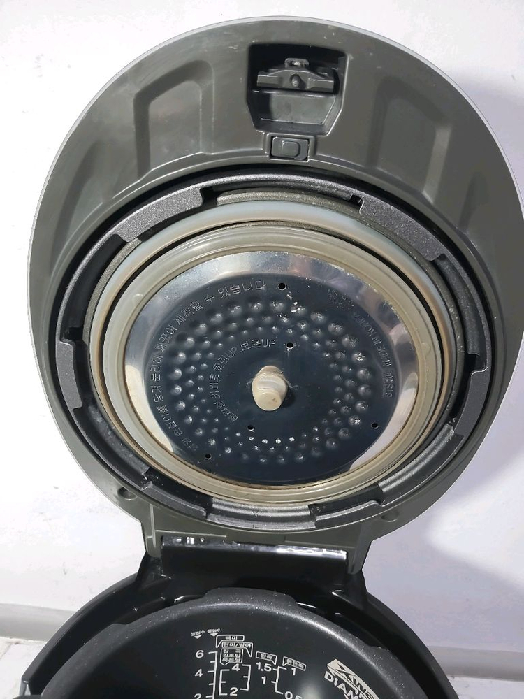 쿠쿠6인용 FullStainless압력밥솥--2