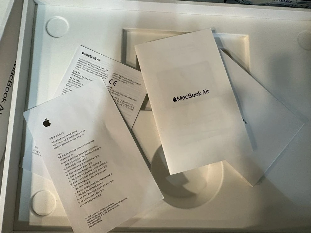 노트북 M1칩 8GB/256GB 이미지