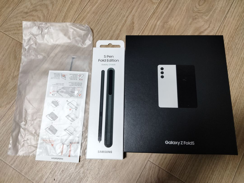 갤럭시 z폴더5 SM-F946N 자급제 512GB 아이보리+S팬+슈피겐 케이스 이미지