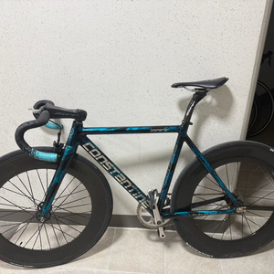 콘스탄틴 디스페랄 마블블루 개급처 이미지