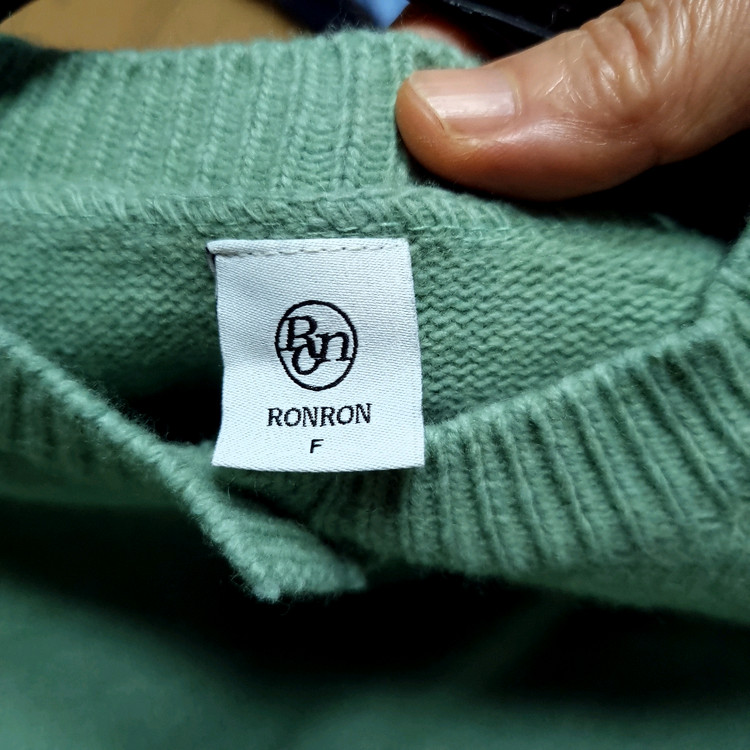 론론 캐시미어 혼방 니트티--7