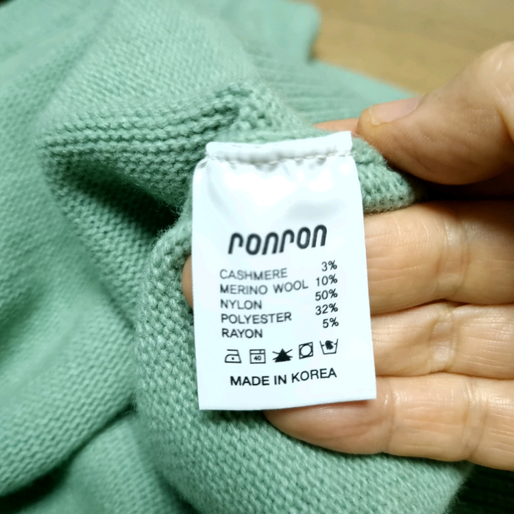 론론 캐시미어 혼방 니트티--8