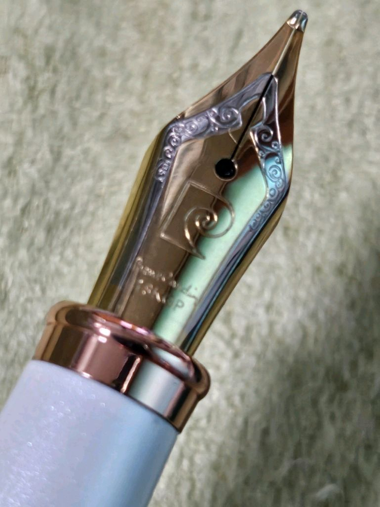 피에르가르뎅 그랜드아쿠아 만년필--1