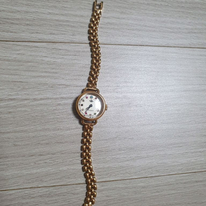 로즈몽탄생석시계