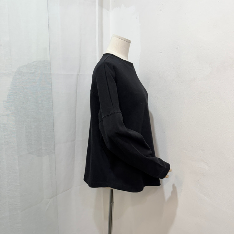 스튜디오톰보이 블랙 절개 맨투맨 스웻셔츠 4235--2