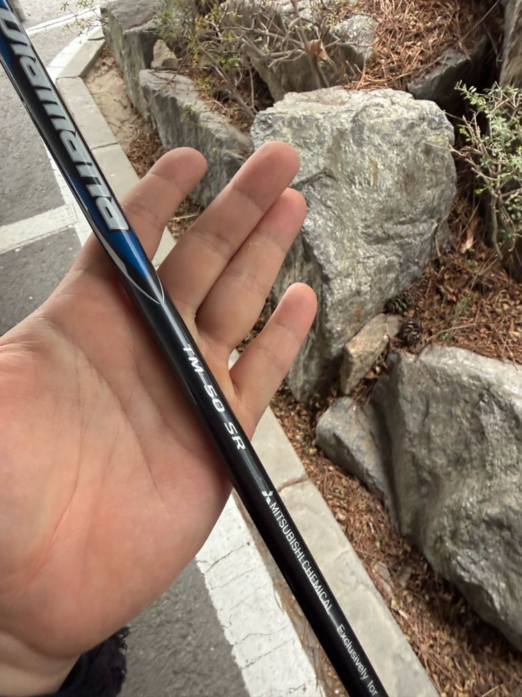 테일러메이드 qi35 드라이버 판매합니다--2