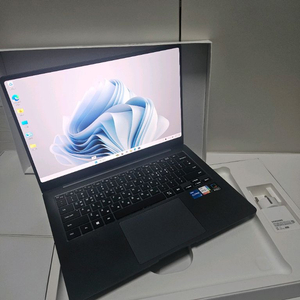 삼성 노트북 갤럭시북3 프로NT940XFT 14인치 !5-13세대/램16/SSD256 이미지