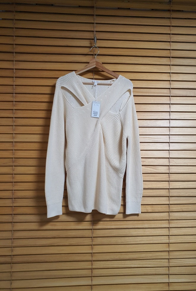 코스 COS 컷아웃 트위스트 박시핏 니트 M 사이즈 새상품 정품--3