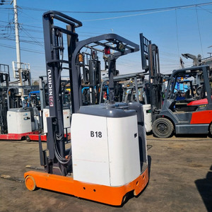 일제 니찌유 1.8톤 리치 하이 전동중고지게차 이미지