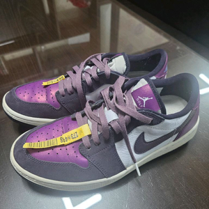나이키 에어 조던 1 로우 G 골프화 퍼플 색상입니다사이즈는 270 이미지