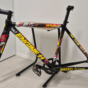 엔진11 ird 팀에디션 프레임셋 팝니다. 이미지