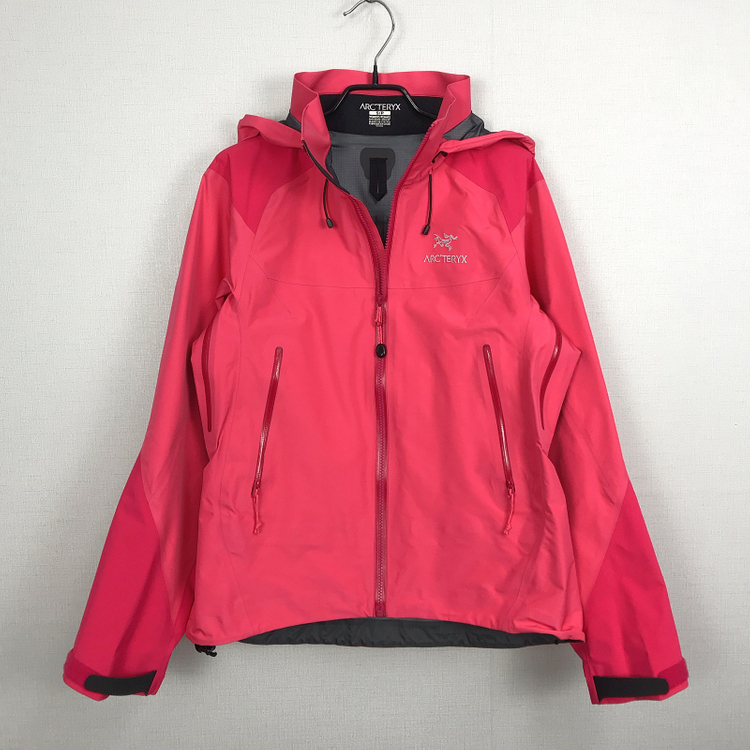 아크테릭스 고어텍스 바람막이 자켓 여성S 이미지