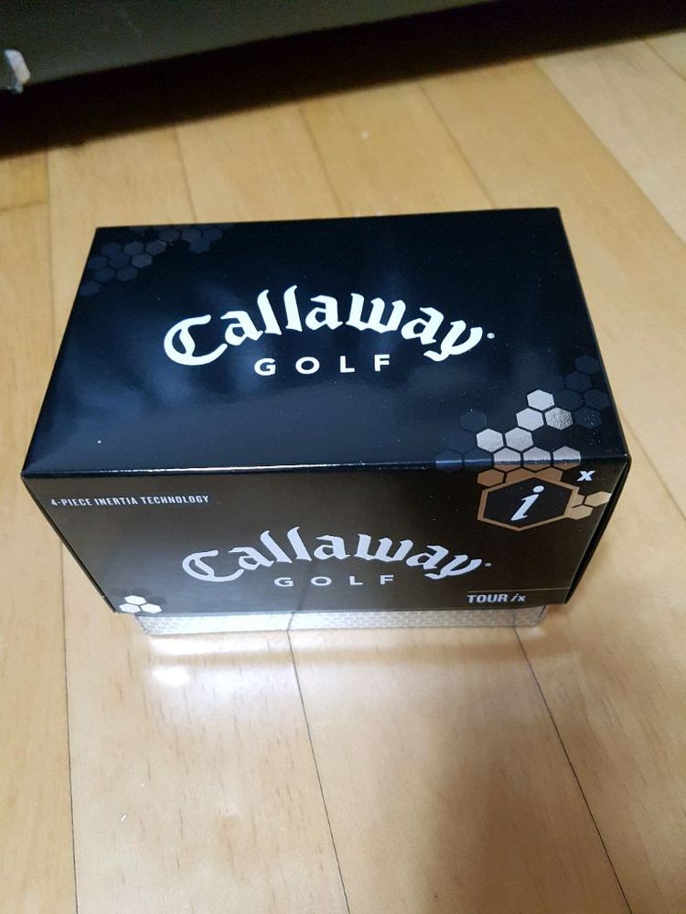 스포츠용품 : 골프공(타이틀리스트, 캘러웨이 등), 농구공, 모자 등--2