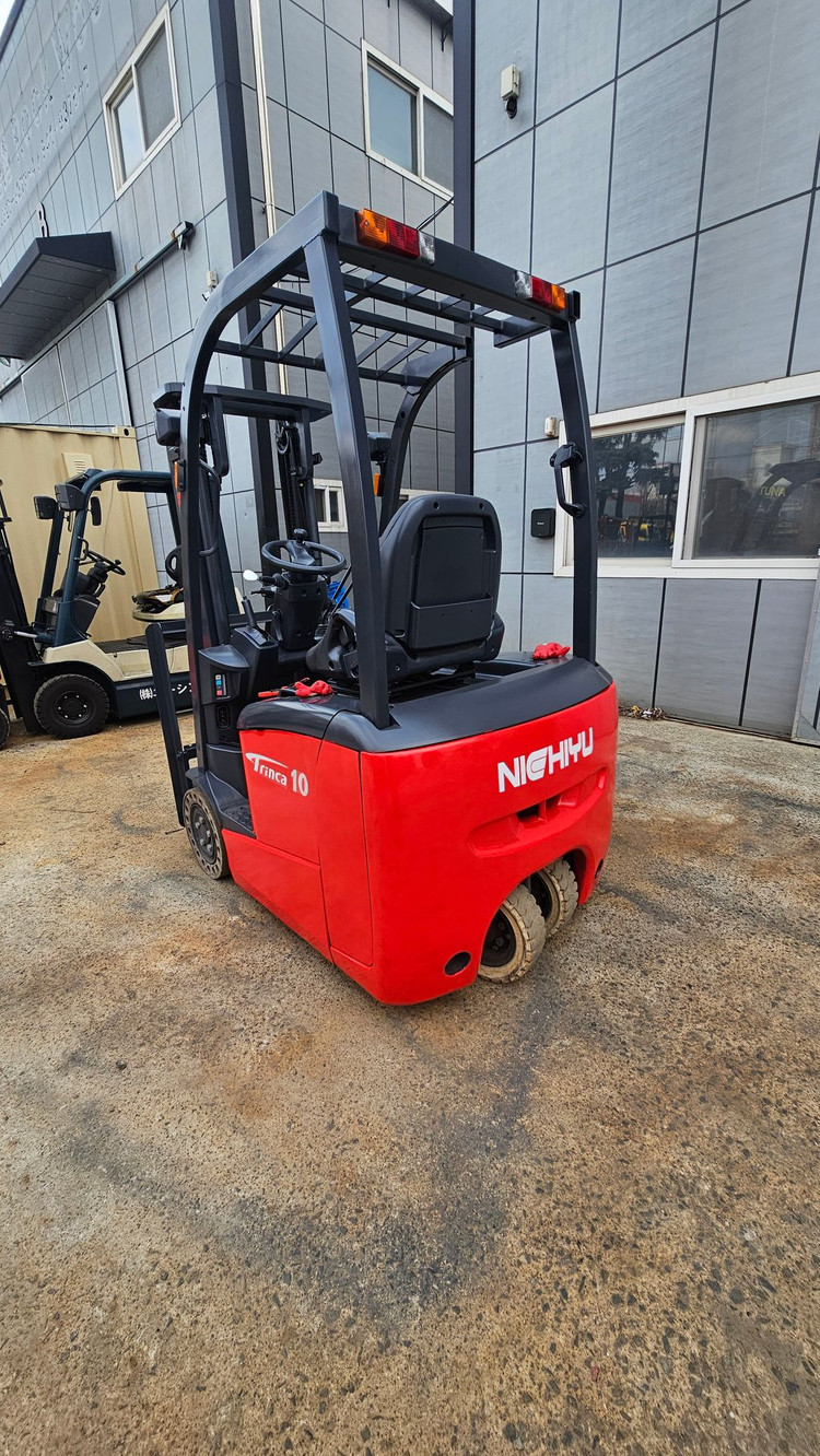 2014년식 최신형 니찌유 좌식 삼륜 1톤 전동지게차 3M 좁은곳OK 550만--2