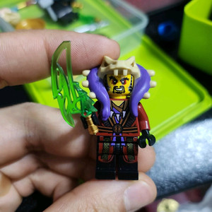 레고닌자고피규어 마스터 첸 무기 일괄 이미지