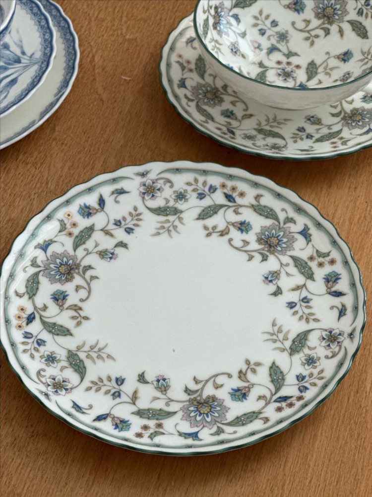 단종된 일본산 노리다케 홍차잔 접시 세트 이미지