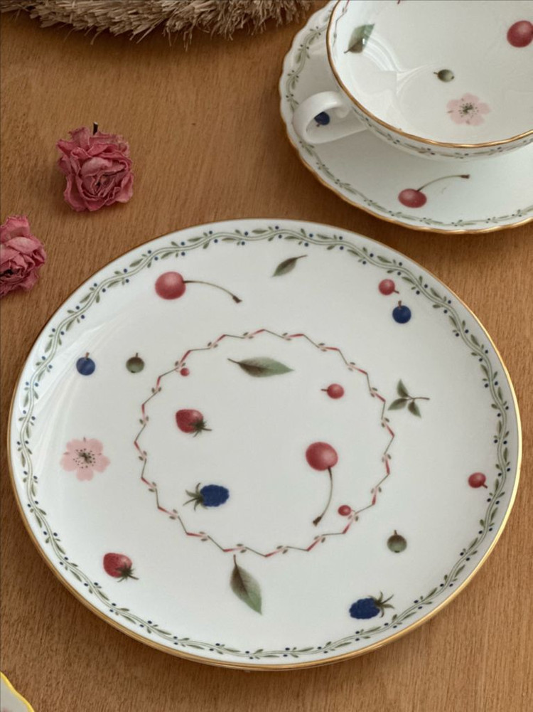 단종된 일본산 노리다케 홍차잔 접시 세트 이미지