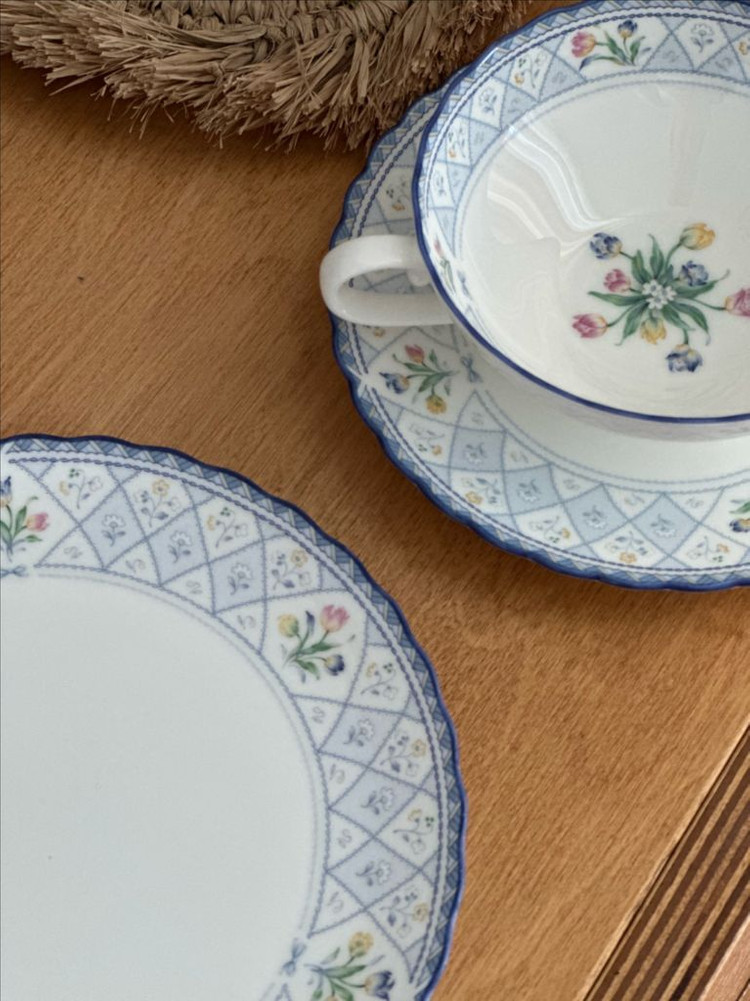 단종된 일본산 노리다케 홍차잔 접시 세트 이미지