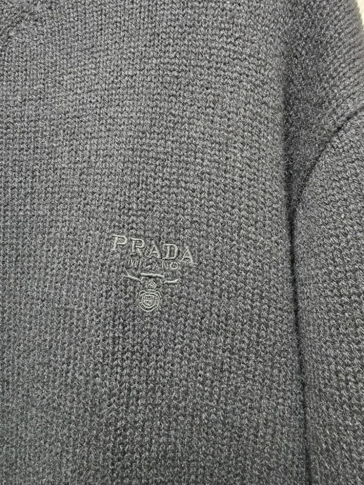 프라다 23fw 캐시미어 크루넥 티셔츠 정품--2