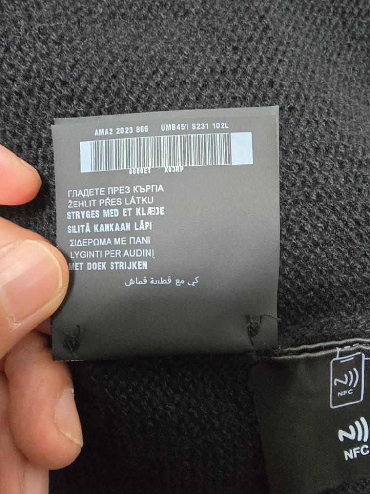 프라다 23fw 캐시미어 크루넥 티셔츠 정품--8