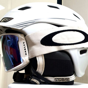 스미스 스키보드 벤티지 헬맷,오클리 라인마이너 고글