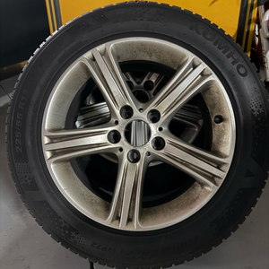 bmw 17인치 휠 윈터타이어 팝니다 이미지