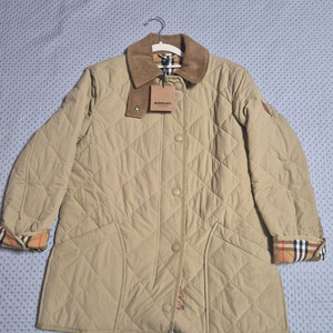 버버리 퀄팅자켓