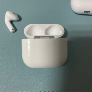 에어팟 4세대 왼쪽 유닛이랑 본체