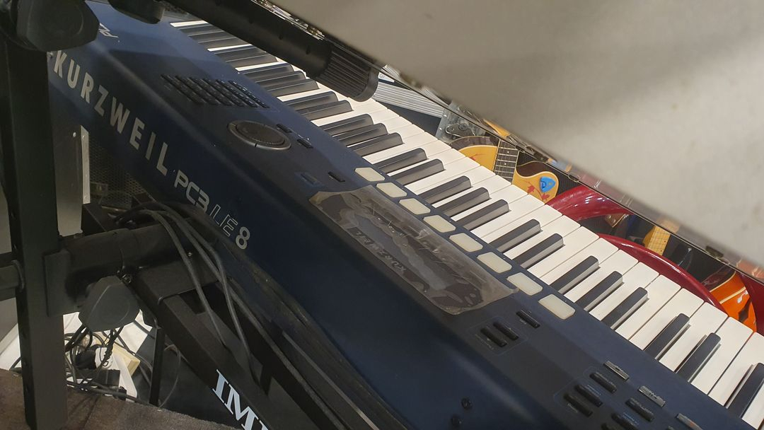 커즈와일(KURZWEIL) PC3 LE8 + 코르그(KORG) TRITON 61+ IMI-2단 스텐드--5