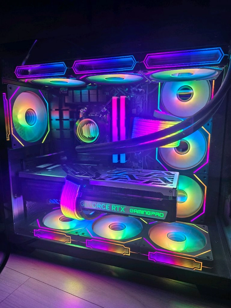 라이젠7 7800X3D RTX4070TI 본체 팝니다 이미지