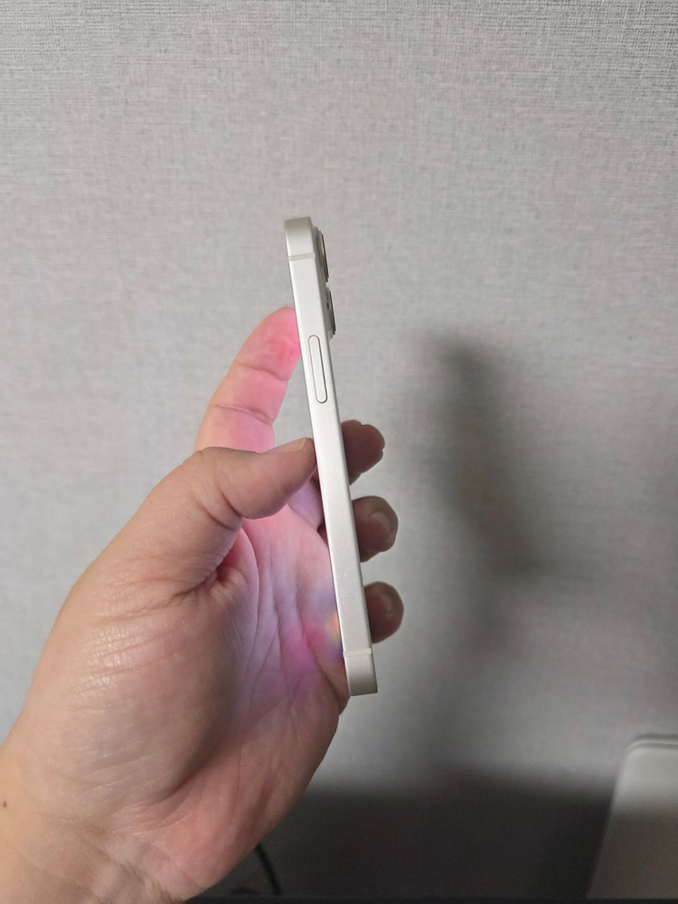 아이폰13미니 화이트 128기가 A급 팝니다--1