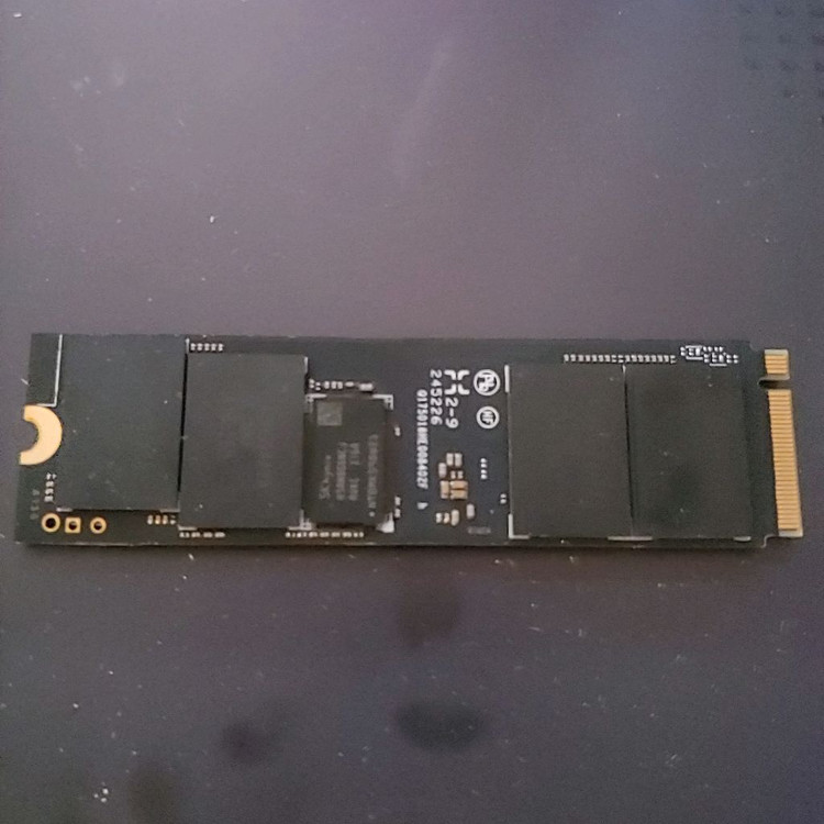 Phison Nvme 4TB SSD 이미지